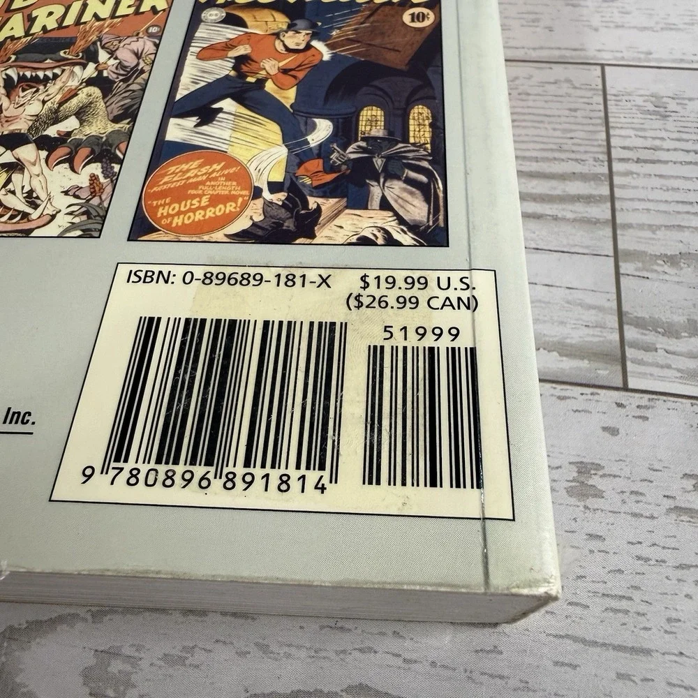 Standard Guide To Golden Age Comics Alex G. Malloy & Stuart W. Wells Full Color